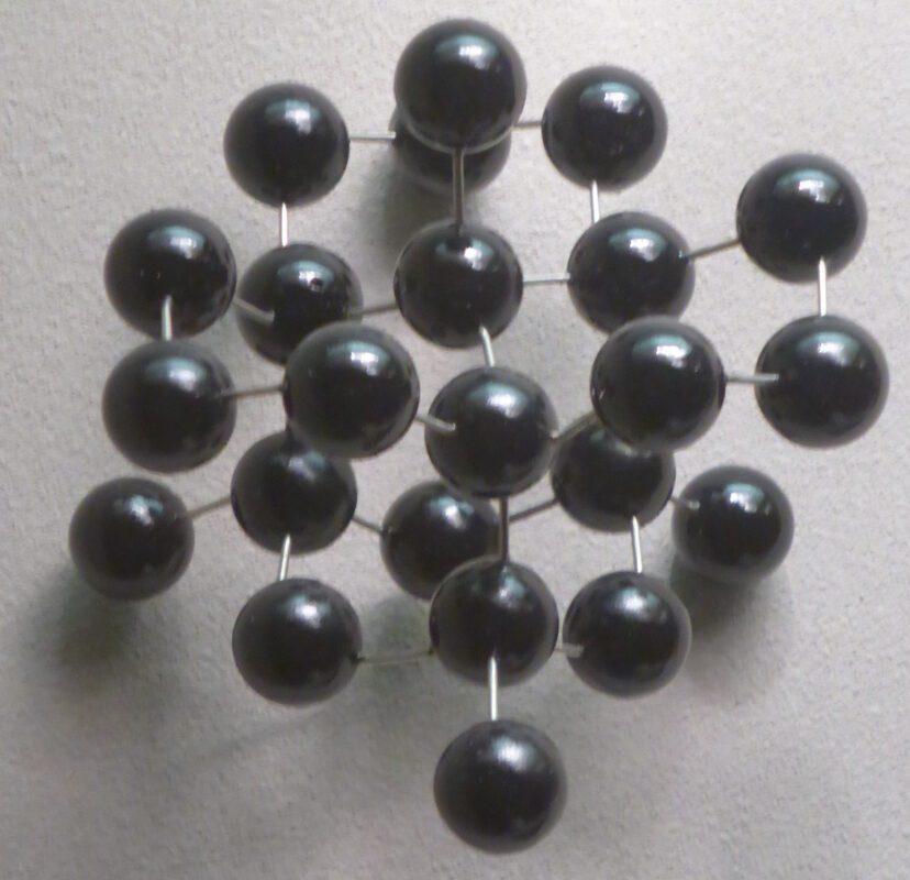 diamond - ảnh thật minh họa 2 cho Diamond là gì? Tính chất vật liệu và giá trị của kim cương