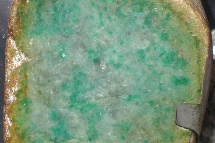 jadeite - ảnh thật minh họa 1 cho Jadeite là gì? Phân biệt ngọc cứng và giá trị vật liệu